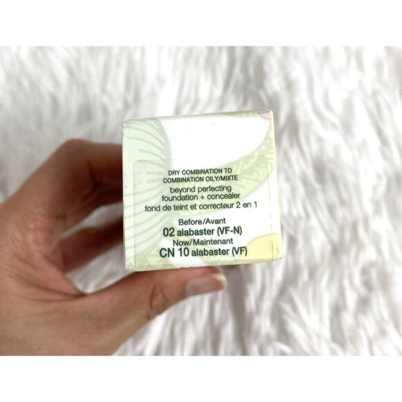 Clinique Beyond Perfecting Foundation Concealer 1oz CN 10 Alabaster VF - Picture 11 of 11